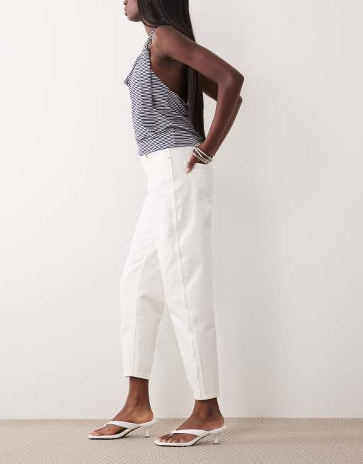 Polo Ralph Lauren barrel leg jeans in white, 3 of 5