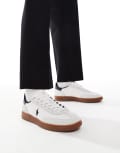 [Polo Ralph Lauren] Polo Ralph Lauren Bdford gum sole sneakers in white with black back tab and logo 43 White/black
