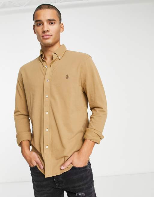 Polo Ralph Lauren – Beżowa zapinana na guziki koszula z piki z kołnierzykiem z logo