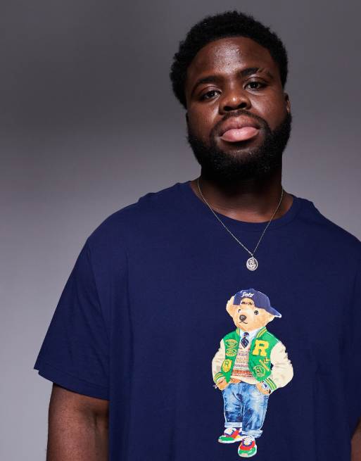Polo Ralph Lauren Big & Tall - T-shirt met klassieke pasvorm en varsity-beerprint in marineblauw