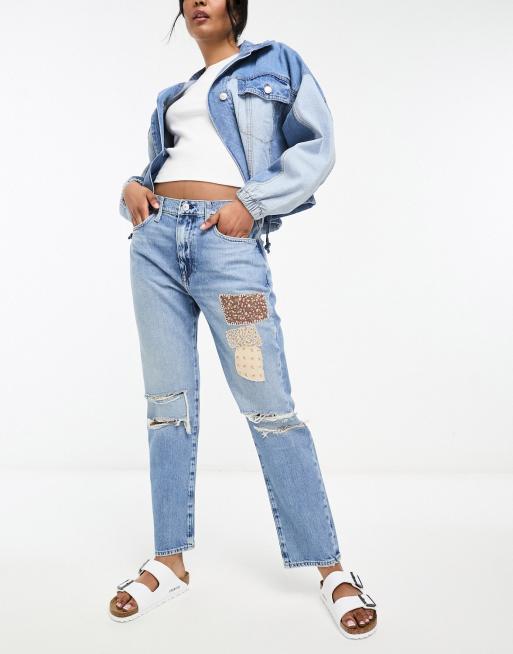 https://images.asos-media.com/products/polo-ralph-lauren-distress-repair-slim-fit-ankle-length-boyfriend-fit-jeans-in-light-wash/204900630-1-lightwash?$n_640w$&wid=513&fit=constrain