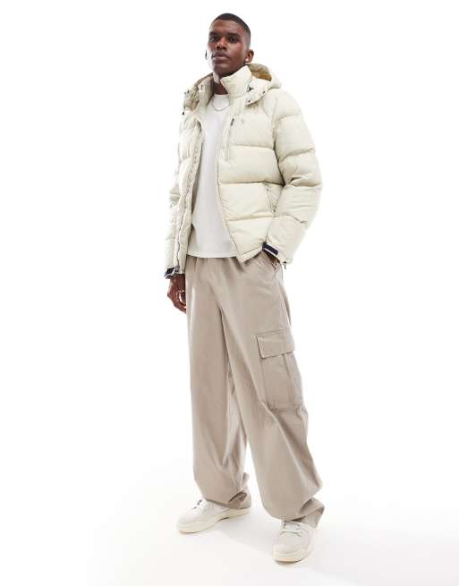 Polo Ralph Lauren Doudoune en duvet avec capuche amovible et logo emblematique Beige ASOS