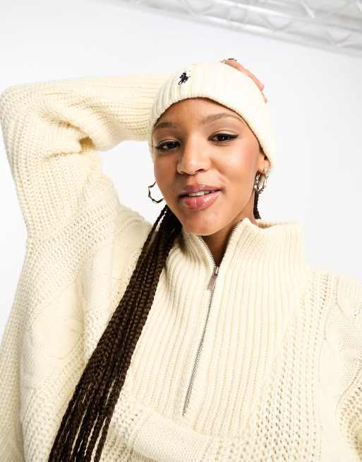 Polo Ralph Lauren - Gebreide beanie met kabels en logo in crème