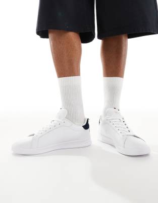 Polo Ralph Lauren – Heritage Court – Vita sneakers med randig detalj och ponnylogga - view 1