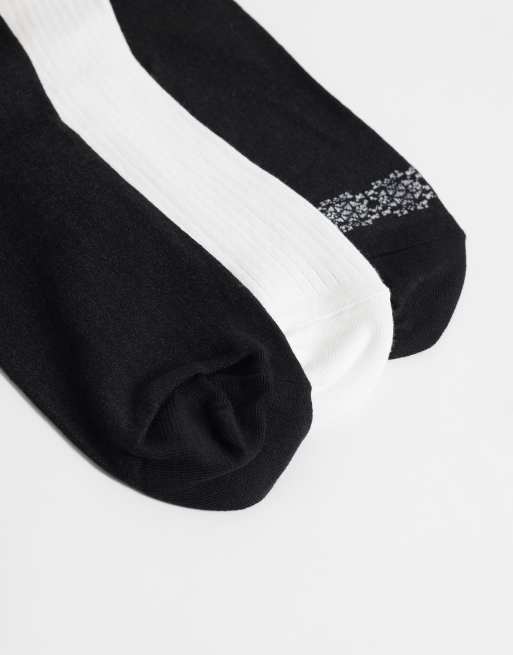 Polo Ralph Lauren holiday bear print 3 pack crew socks in black, 3 of 3