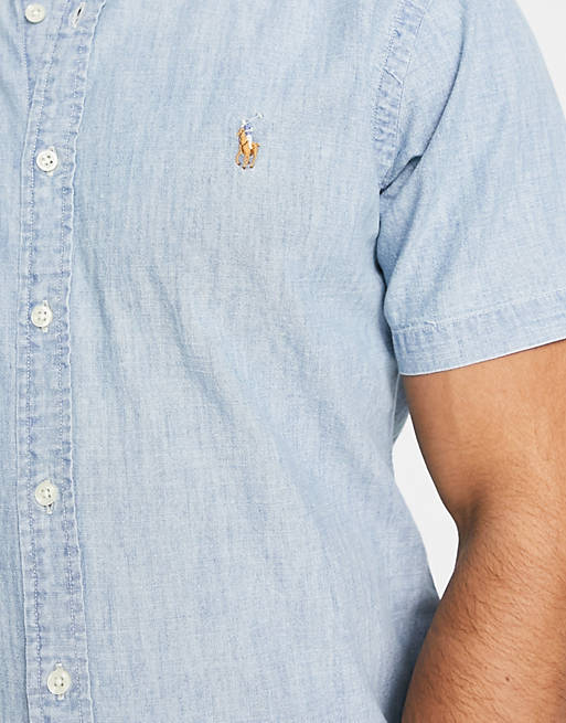 Essentials Slim-Fit Short-Sleeve Chambray Shirt Uomo 