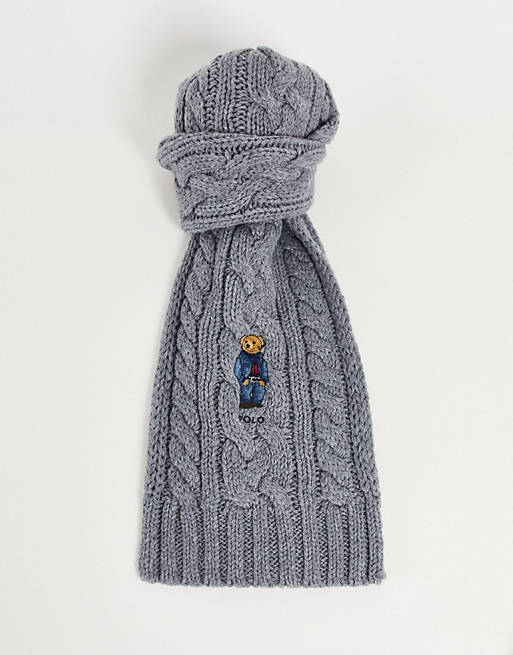 delikat Encommium Begivenhed Polo Ralph Lauren - Kabelstrikket halstørklæde med bjørnelogo i grå | ASOS