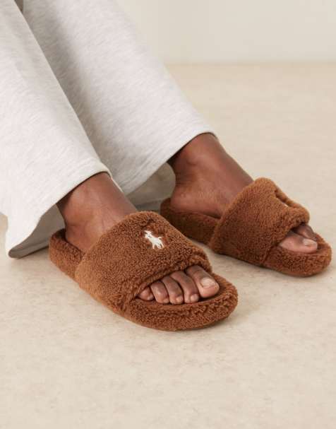 Polo Ralph Lauren - Kayleigh - Pantoffels van teddystof met geborduurd logo in bruin - view 1