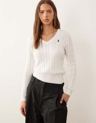 Polo Ralph Lauren - Kimberly - Pull en maille torsadée de coton à logo emblématique et col V - Blanc