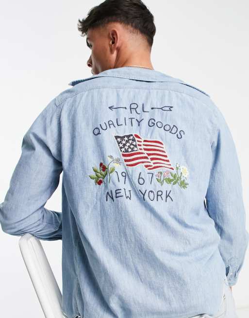 Polo Ralph Lauren – Klassisches Jeanshemd in hellem Indigoblau mit Oversize Fit und Rücken-Motiv