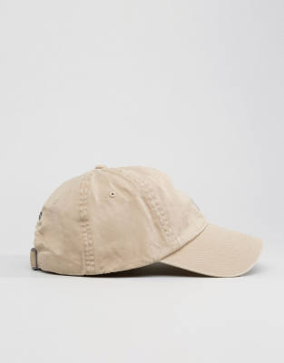 beige baseball hat