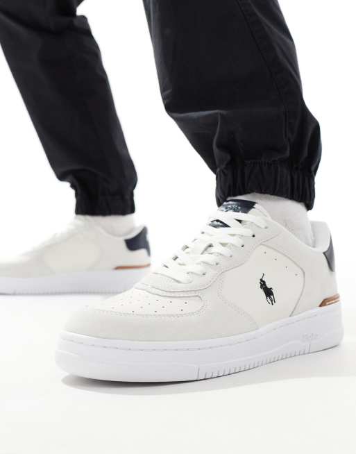 Polo Ralph Lauren – Masters Court – Kremowe zamszowe buty sportowe z logo