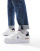 Thumbnail 1 van 5