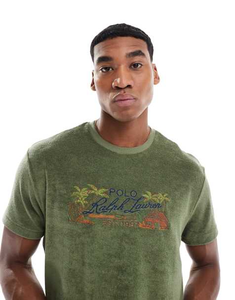 Polo Ralph Lauren – Oliwkowy T-shirt oversize bawełnianej tkaniny frotté z haftowanym logo z krajobrazowym motywem - view 1
