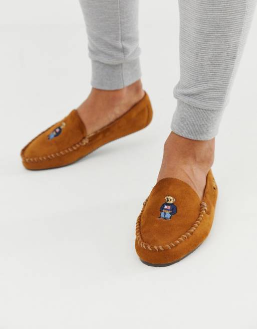 Polo Ralph Lauren Pantoffels met Amerikaanse beer in bruin ASOS