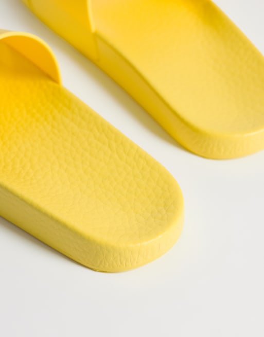 Polo Ralph Lauren pony slider in yellow, 4 of 4
