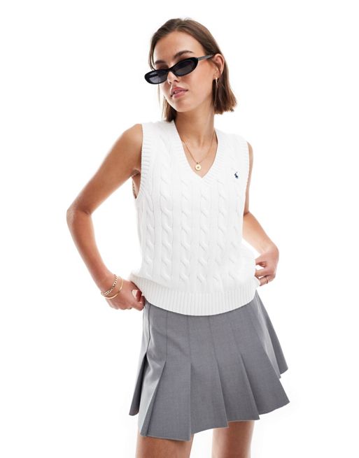 Polo Ralph Lauren – Pullunder in Weiß mit Zopfmuster und V-Ausschnitt