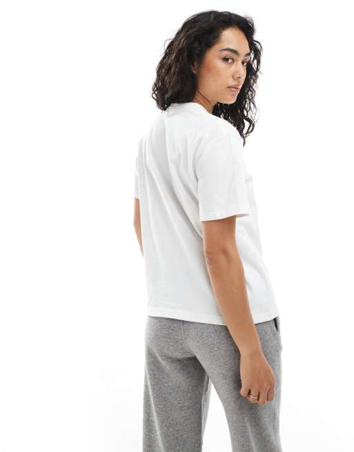 Polo Ralph Lauren relaxed chest logo t-shirt in white | ASOS