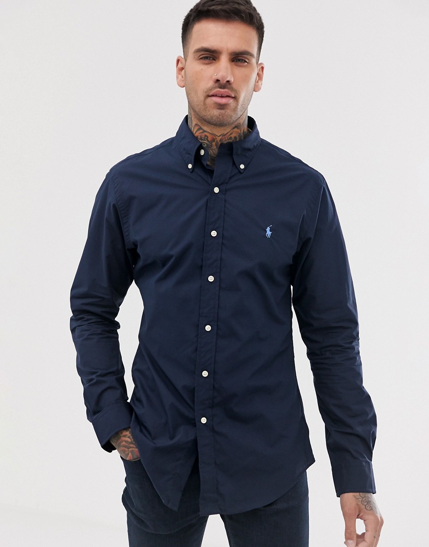 Polo Ralph Lauren - Slim-fit poplin overhemd met button-down boord en logo in marineblauw