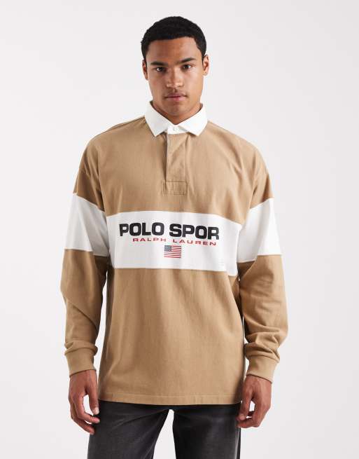 Polo Ralph Lauren - Sport Capsule - Uniseks rugbyshirt met paneel op de borst, flag-logo en oversized pasvorm in kaki beige