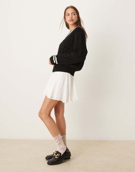 Polo Ralph Lauren – Strickpullover in Schwarz und Weiß mit V-Ausschnitt und Zopfmuster, 2 von 4