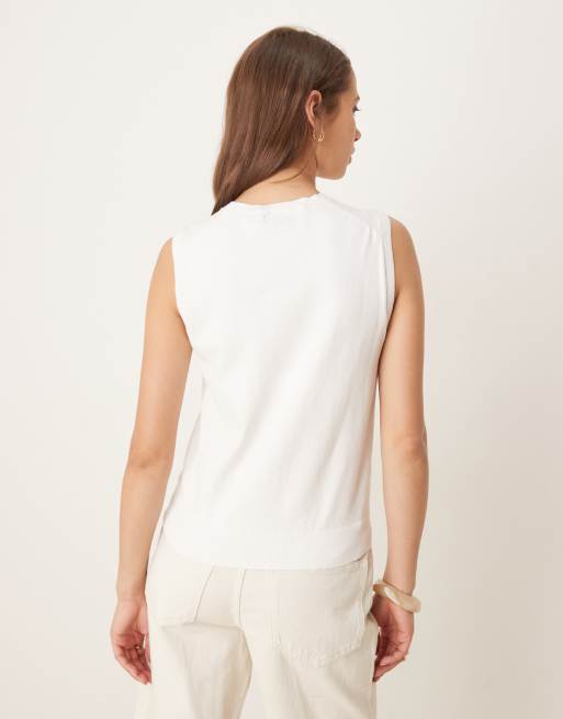 Polo Ralph Lauren sweater vest in white, 4 of 4