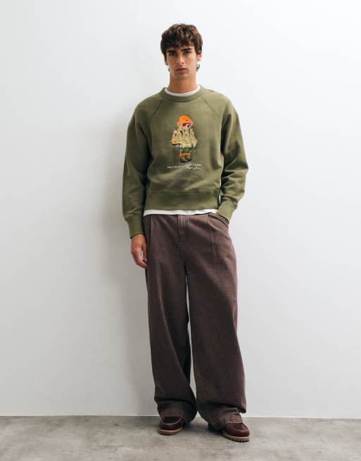 Polo Ralph Lauren Sweatshirt mit saisonalem Bären-Print in Khaki, 2 von 5
