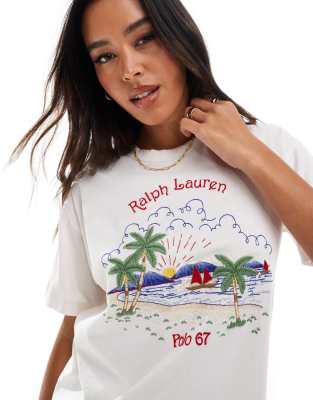 Polo Ralph Lauren - T-Shirt in Cremeweiß mit Palmenprint und Logo auf der Brust