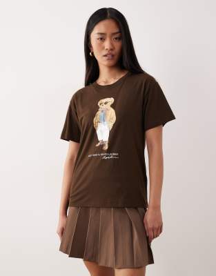 Polo Ralph Lauren - T-Shirt in Dunkelbraun mit Bären-Print und Vintage-Schnitt-Brown