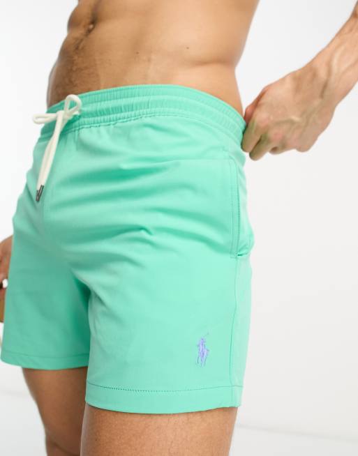 Polo Ralph Lauren – Traveler – Dopasowane jasnozielone szorty kąpielowe z logo
