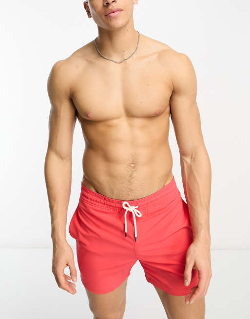 Polo Ralph Lauren – Traveler – Mittellange Badeshorts in Rot mit Markenlogo und schmalem Schnitt