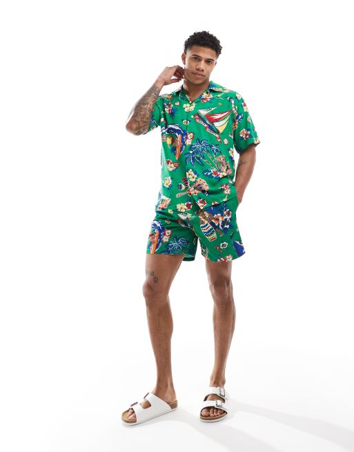 Polo Ralph Lauren - Traveler - Short de bain d'ensemble avec imprimé ourson surfeur - Vert moyen