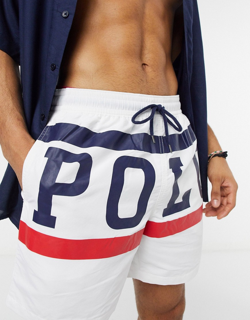 Polo Ralph Lauren – Traveler – Vita badshorts med stor logga framtill