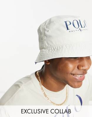 groet rijkdom salto Polo Ralph Lauren X Asos Exclusive Collab Bucket Hat In Cream With Text  Logo-white | ModeSens