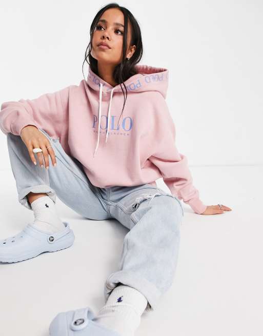 Polo Ralph Lauren X asos – exclusive collab – pullover mit logoprint auf  dem rücken in Pink