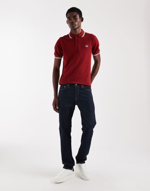 Polo rojo con ribetes dobles y logo de Fred Perry, 2 de 5