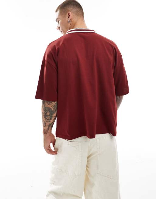 Polo rojo y blanco de corte cuadrado extragrande con estampado "Paraiso" en el pecho de ASOS DESIGN, 2 de 4