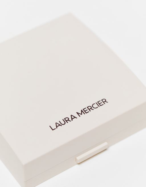 Polvos compactos Real Flawless de Laura Mercier: Tono Deep, 2 de 4