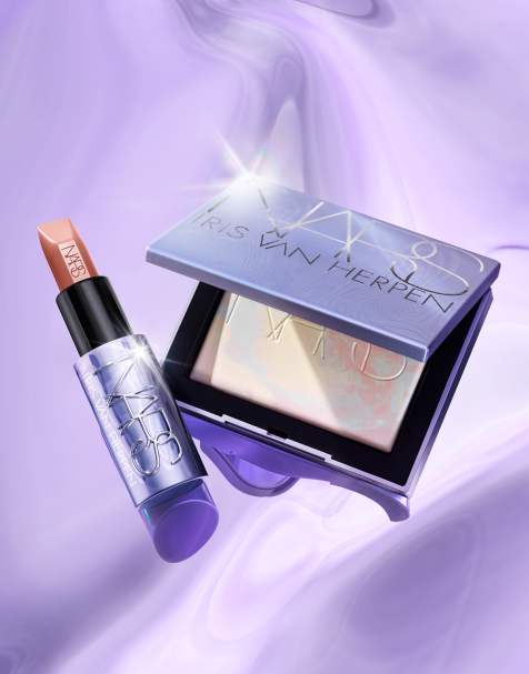Polvos iluminadores Light Reflecting Prismatic Powder de NARS x Iris Van Herpen - view 1