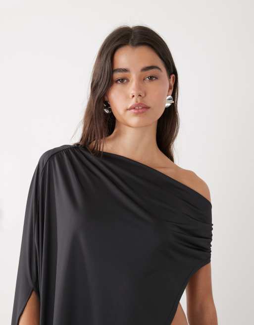 Poncho negro con diseño asimétrico fruncido Reborn de Lioness, 3 de 4