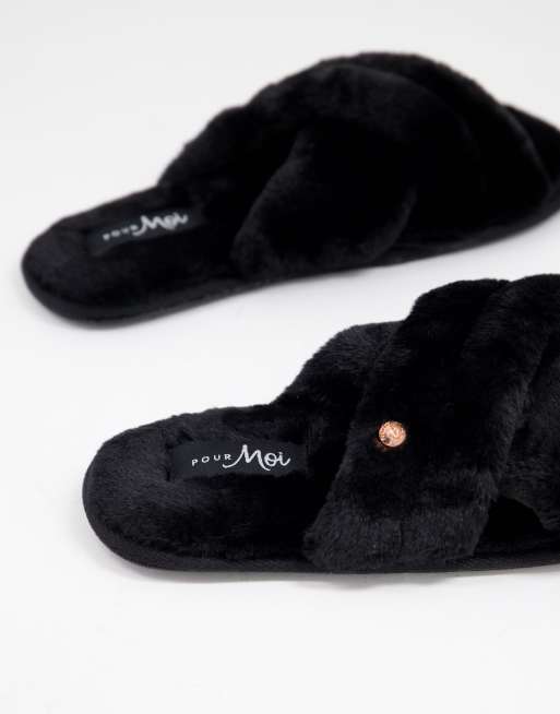 Black fluffy crossover discount slippers