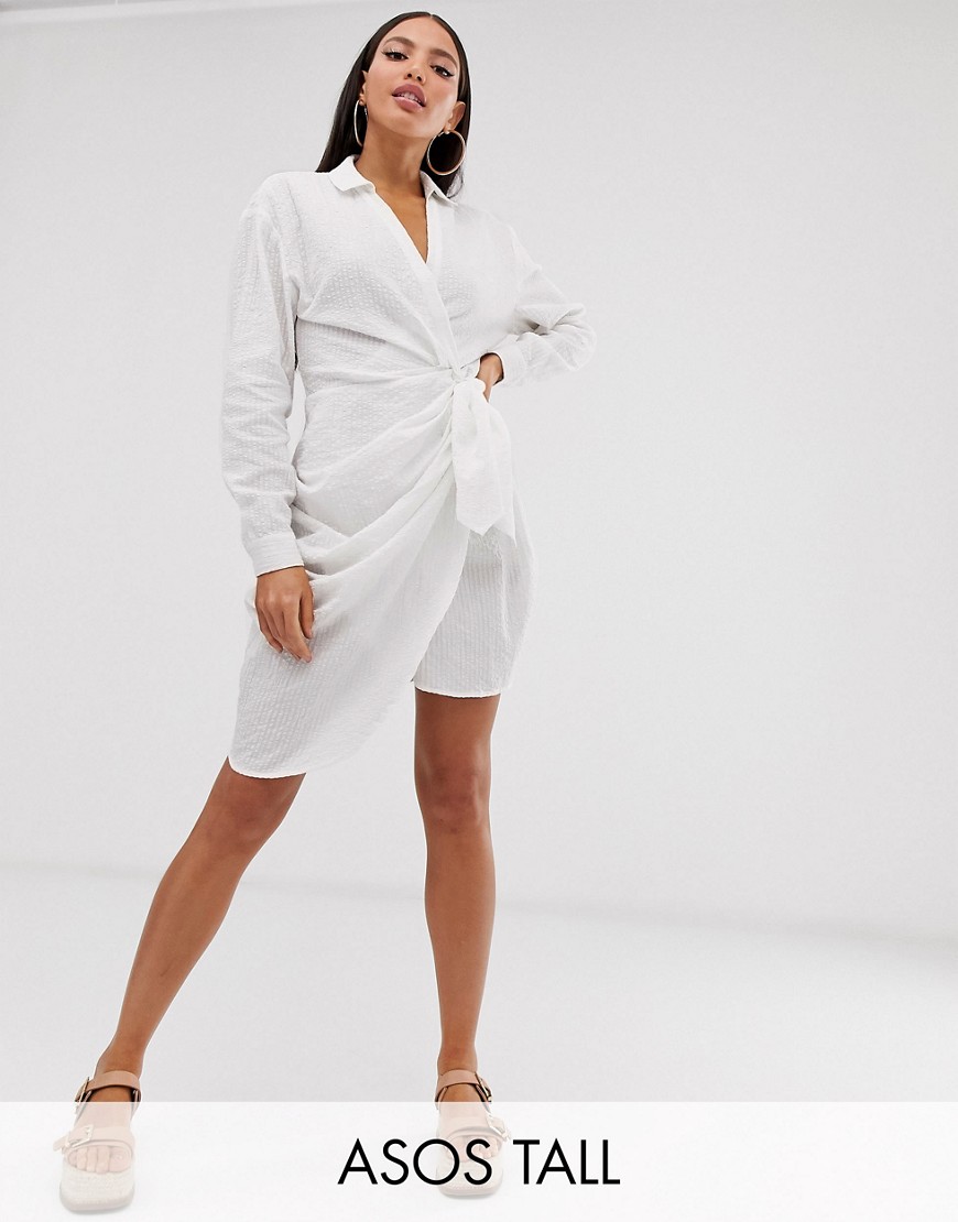 фото Повседневное платье мини с запахом и драпировкой на воротнике asos design tall-белый asos tall