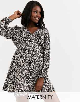 фото Повседневное платье мини с запахом и леопардовым принтом asos design maternity-мульти asos maternity