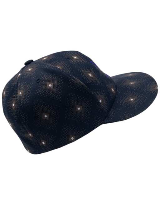 Preloved Needles Embroidered Pattern Hat Size L in Black, 3 of 4