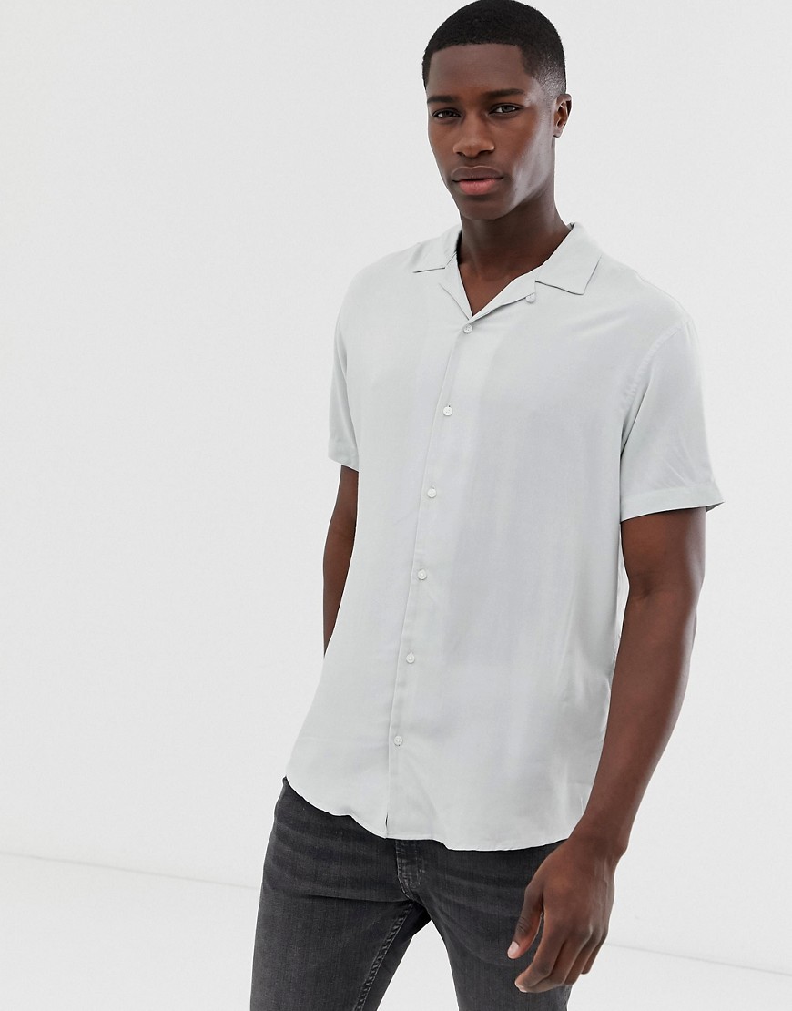 Premium elegant, ensfarvet grå skjorte med reverskrave fra Jack & Jones