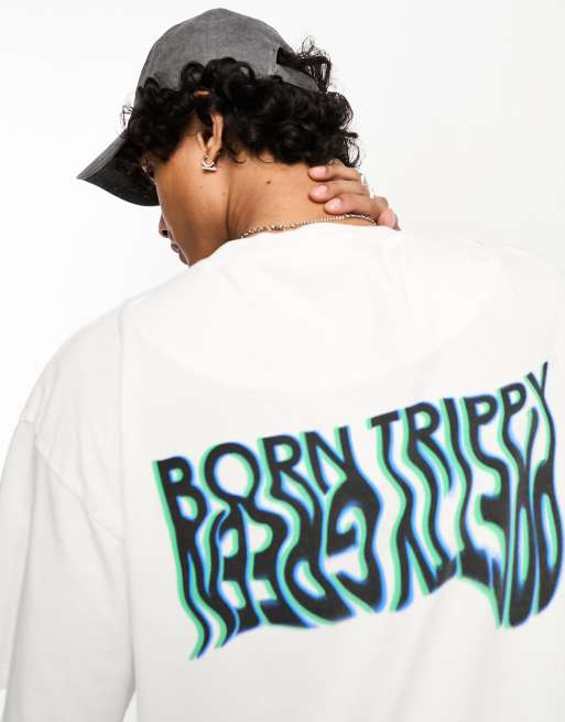 Pretty Green - Born Trippy - Ruimvallend T-shirt in wit met print op de rug
