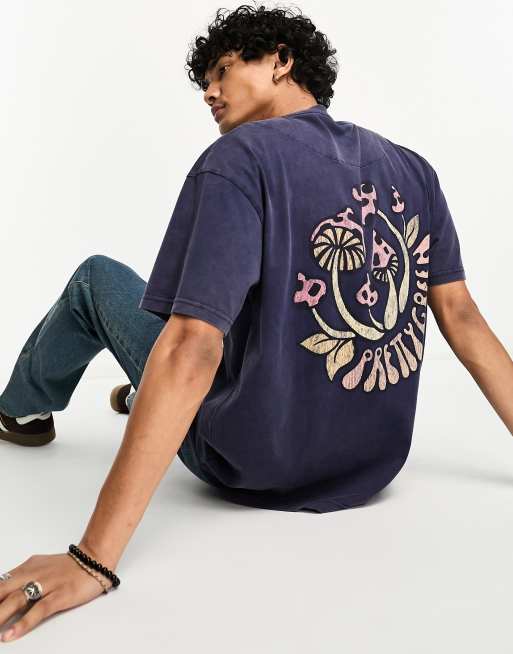 Pretty Green - Shroom - Sort afslappet t-shirt med print på ryggen
