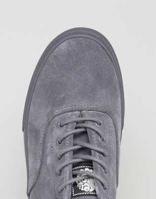 pretty green plimsolls