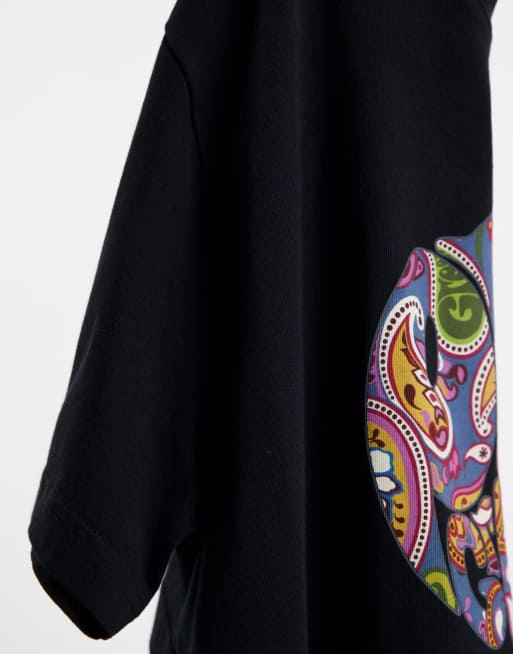 Pretty Green Thornley paisley logo t-shirt in black , 4 of 4