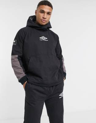 umbro pretty green jumper